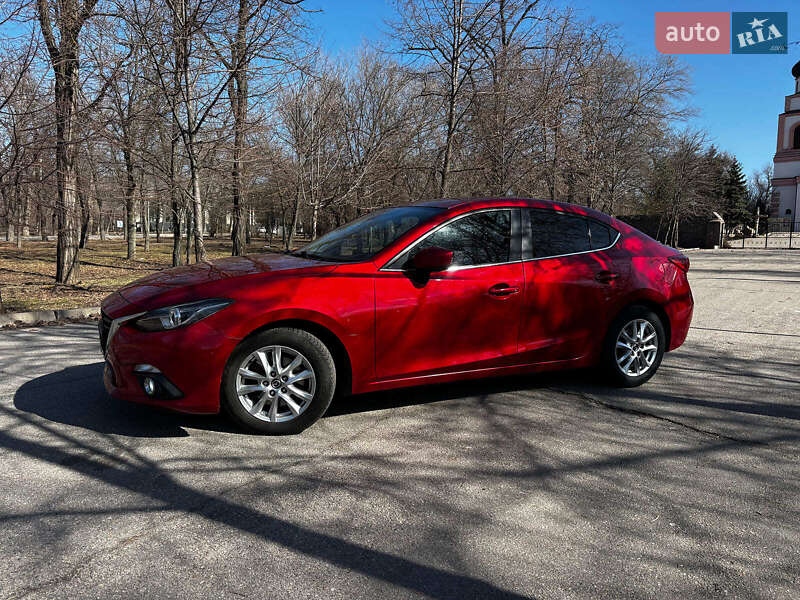 Седан Mazda 3 2016 в Запорожье