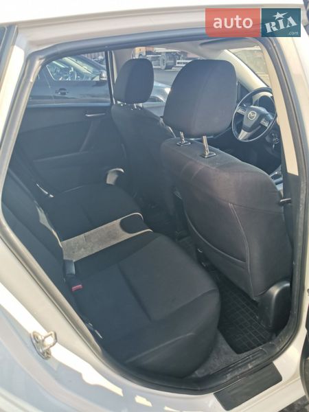 Хэтчбек Mazda 3 2010 в Киеве