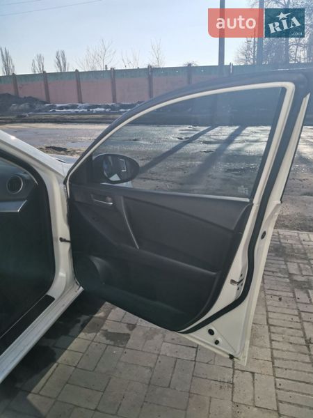 Хэтчбек Mazda 3 2010 в Киеве
