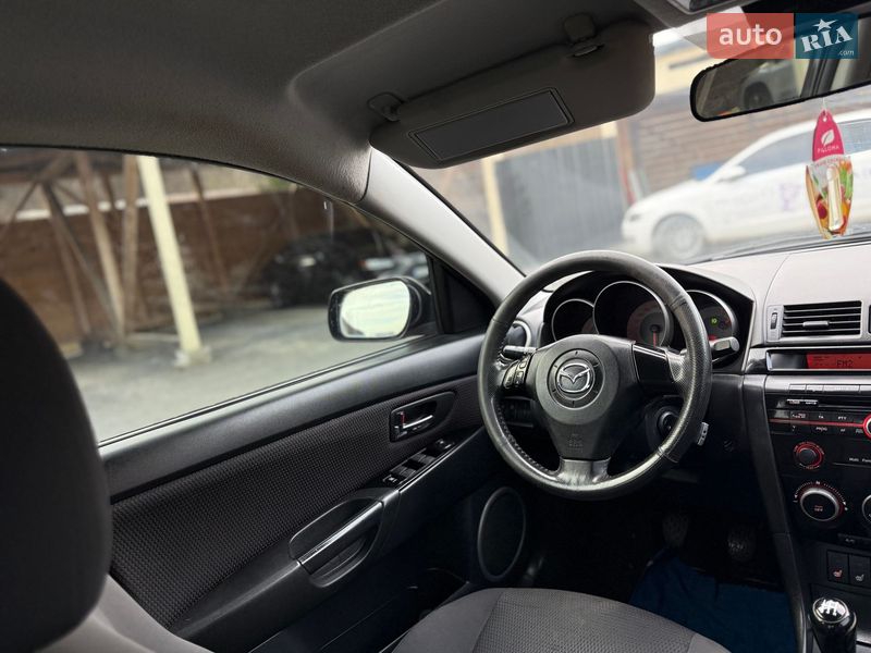 Седан Mazda 3 2008 в Міжгір'ї