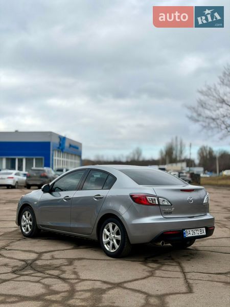 Седан Mazda 3 2010 в Кропивницькому
