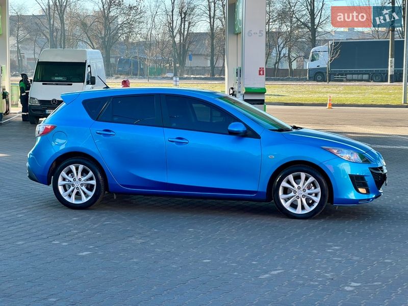 Хэтчбек Mazda 3 2010 в Житомире