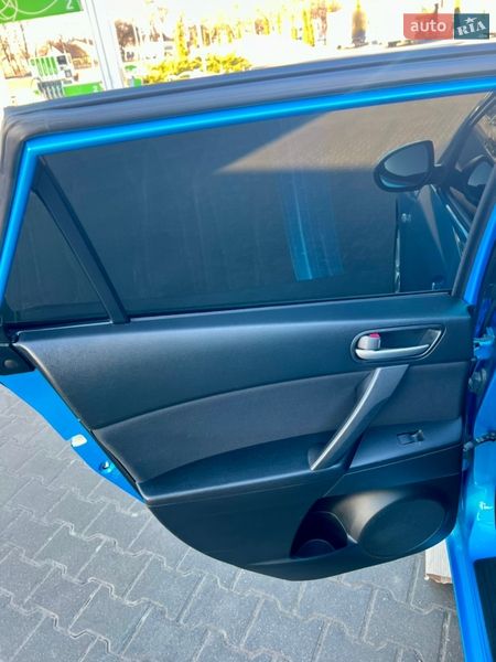 Хэтчбек Mazda 3 2010 в Житомире