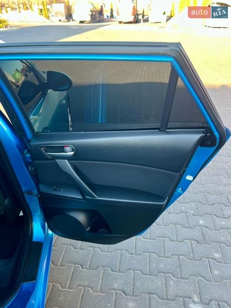 Хэтчбек Mazda 3 2010 в Житомире