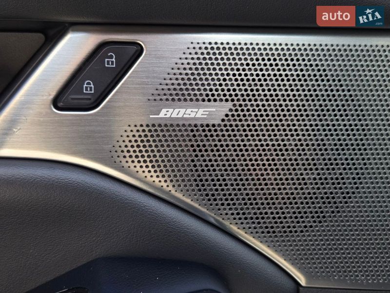 Седан Mazda 3 2019 в Киеве