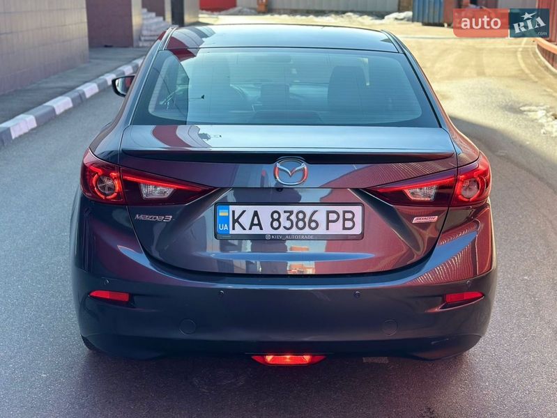 Седан Mazda 3 2014 в Києві