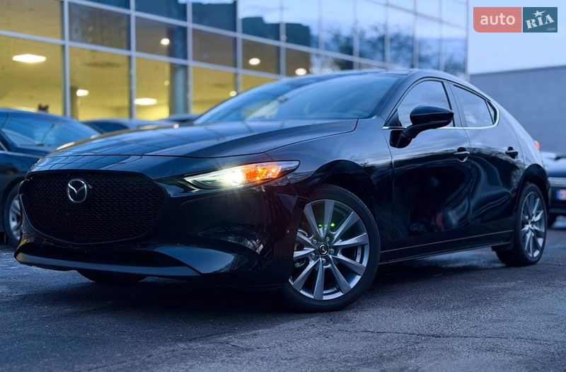 Хетчбек Mazda 3 2024 в Дніпрі