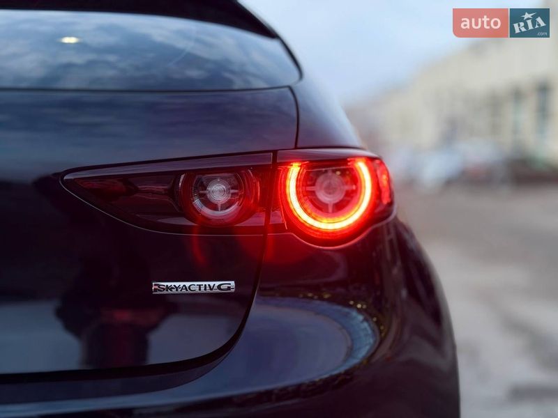 Хетчбек Mazda 3 2024 в Дніпрі