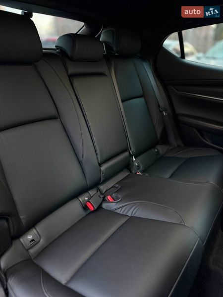 Хетчбек Mazda 3 2024 в Дніпрі