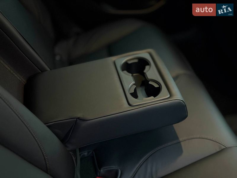 Хетчбек Mazda 3 2024 в Дніпрі