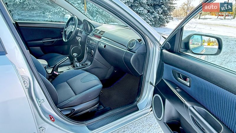 Седан Mazda 3 2006 в Харкові