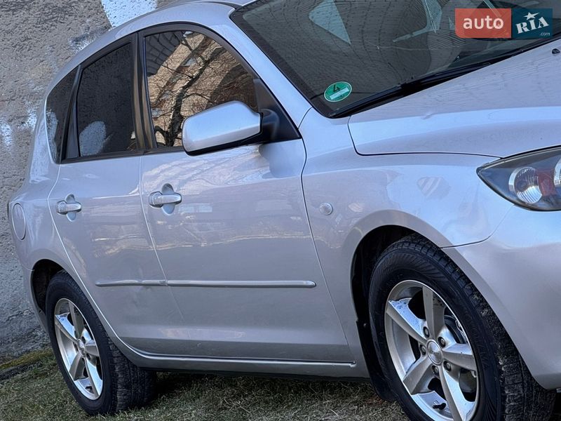 Хетчбек Mazda 3 2005 в Трускавці