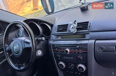 Хэтчбек Mazda 3 2005 в Трускавце