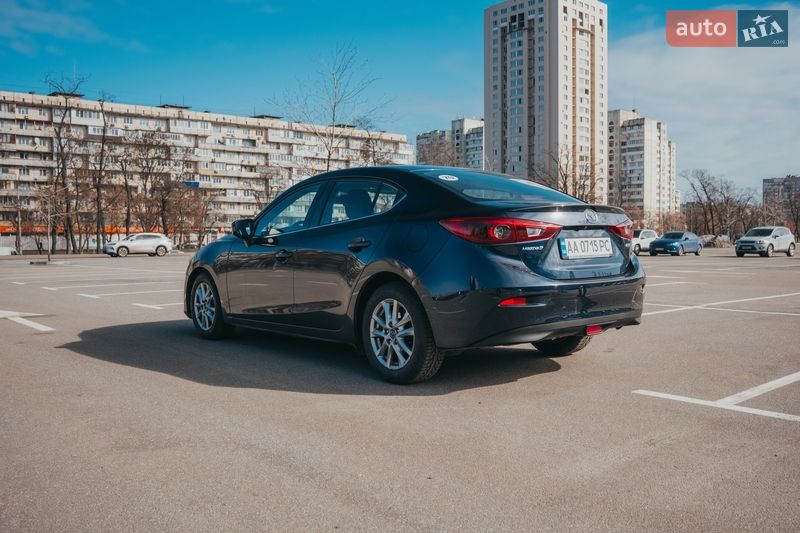 Хэтчбек Mazda 3 2016 в Киеве