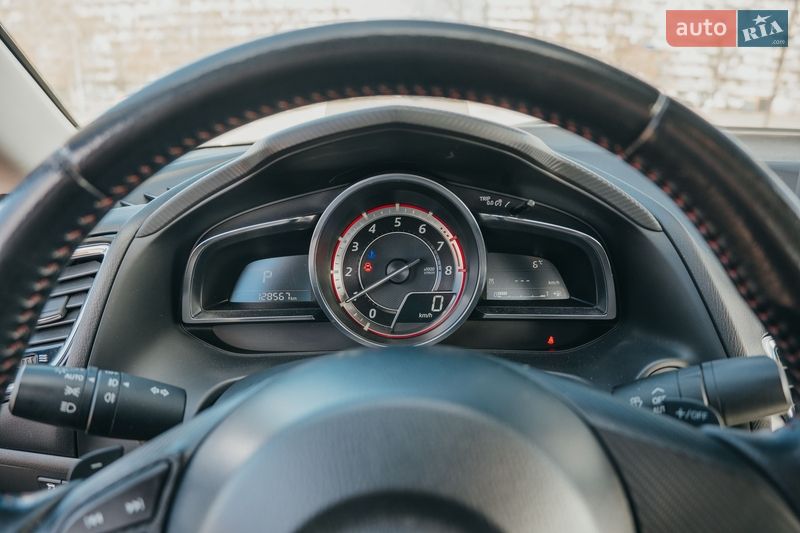 Хэтчбек Mazda 3 2016 в Киеве