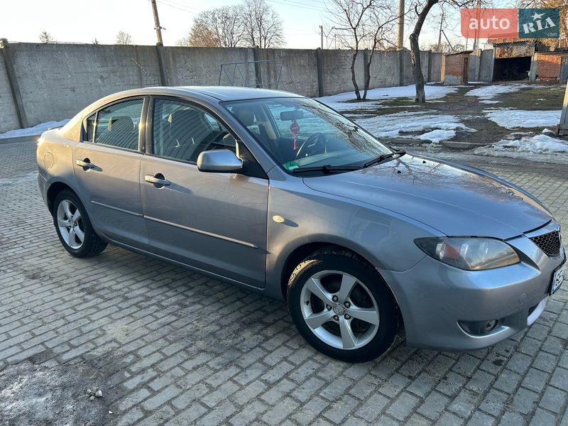 Седан Mazda 3 2004 в Сумах
