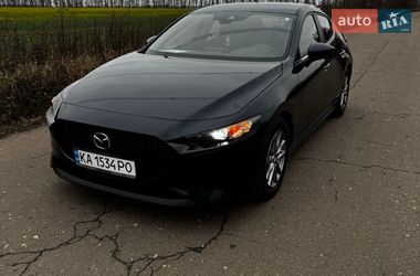 Хэтчбек Mazda 3 2021 в Киеве