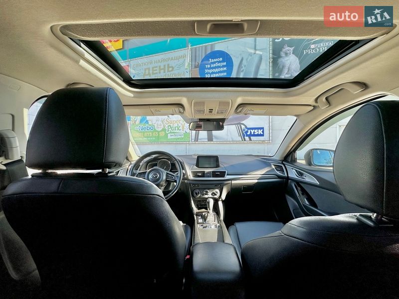 Седан Mazda 3 2018 в Києві