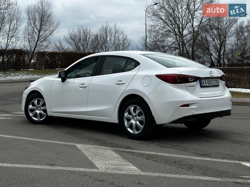 Седан Mazda 3 2018 в Києві