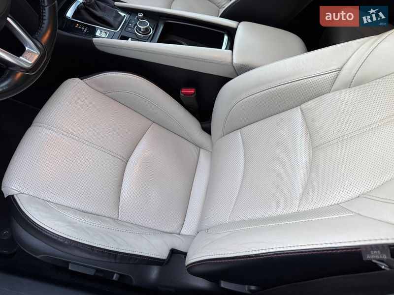 Седан Mazda 3 2017 в Києві