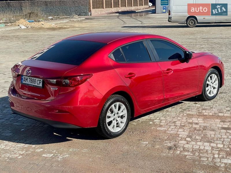 Седан Mazda 3 2015 в Житомирі