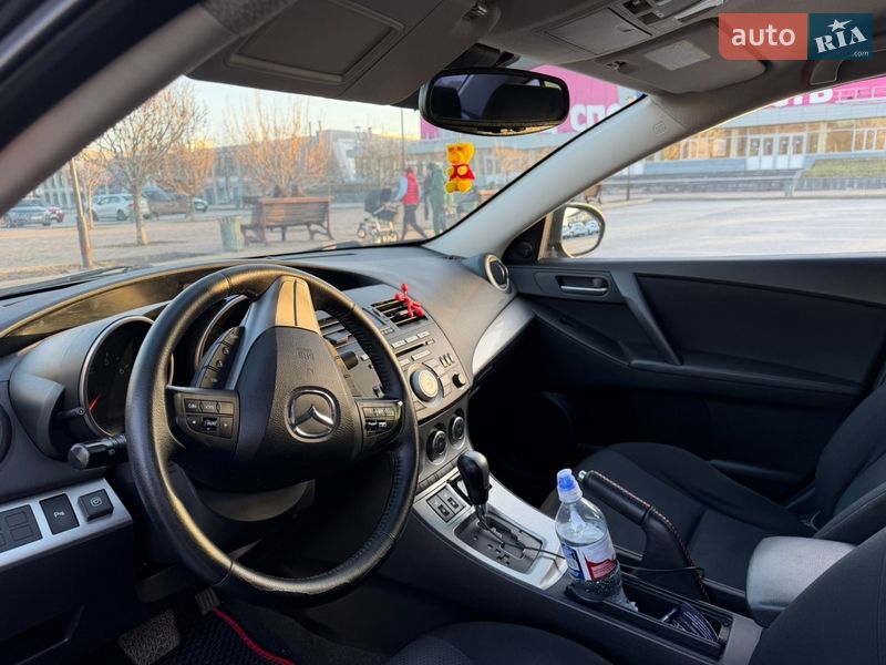Седан Mazda 3 2011 в Запорожье