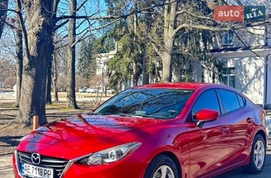 Седан Mazda 3 2016 в Киеве