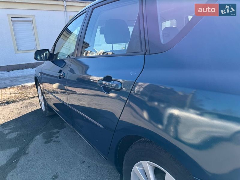 Хэтчбек Mazda 3 2007 в Ракитном