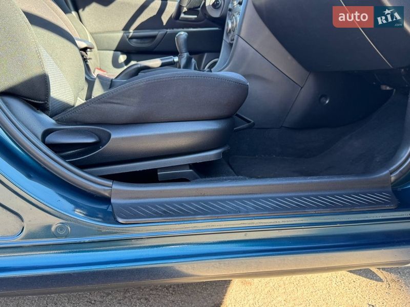 Хэтчбек Mazda 3 2007 в Ракитном