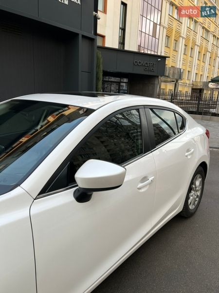 Седан Mazda 3 2014 в Харкові