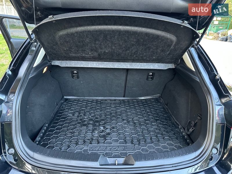 Хетчбек Mazda 3 2016 в Києві