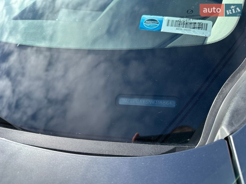 Седан Mazda 3 2022 в Киеве