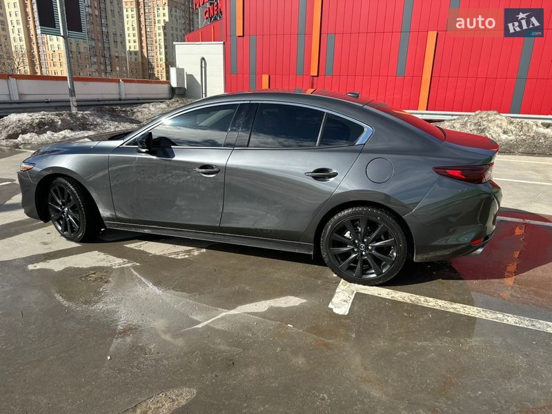 Седан Mazda 3 2022 в Киеве