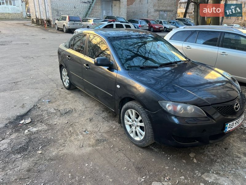 Седан Mazda 3 2004 в Виннице
