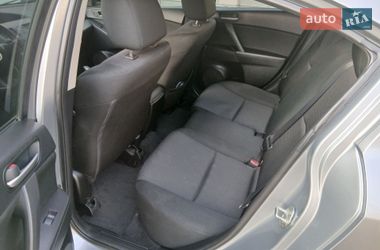 Седан Mazda 3 2011 в Херсоне