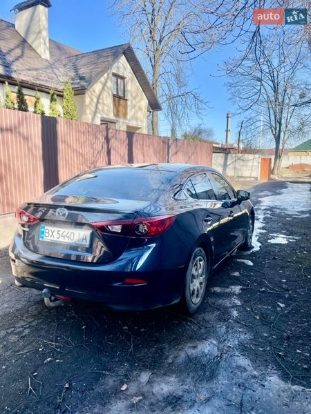 Седан Mazda 3 2016 в Хмельницком