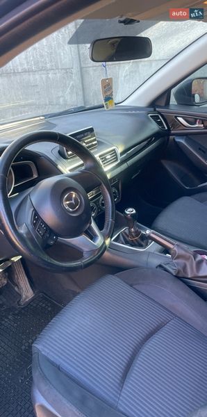 Седан Mazda 3 2016 в Хмельницком