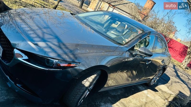 Седан Mazda 3 2019 в Кропивницькому