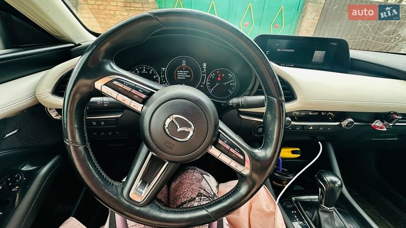 Седан Mazda 3 2019 в Кропивницькому
