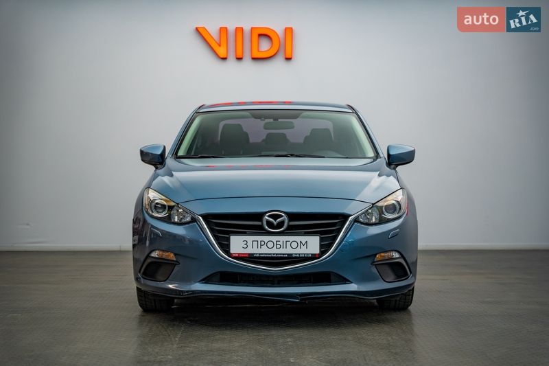 Седан Mazda 3 2016 в Киеве