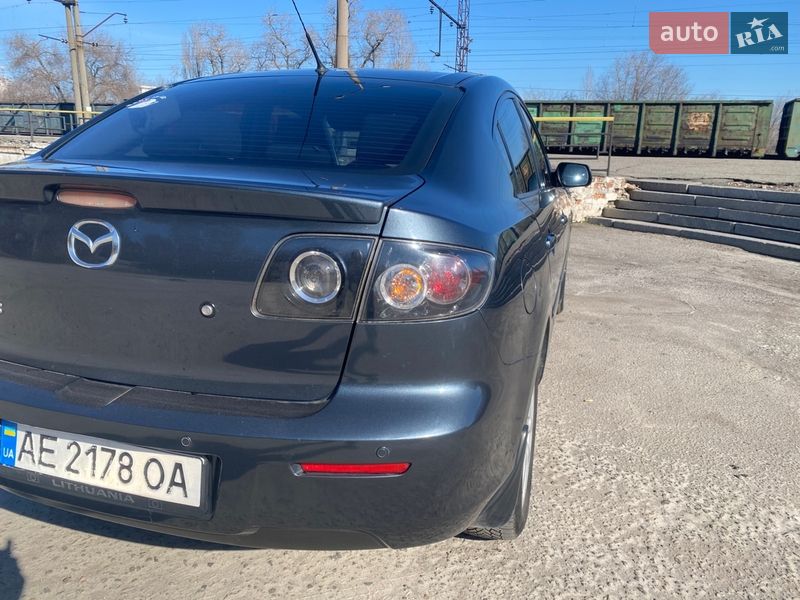 Седан Mazda 3 2008 в Дніпрі