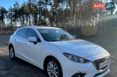 Хетчбек Mazda 3 2015 в Ірпені