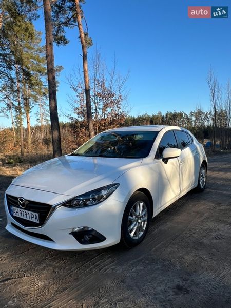 Хетчбек Mazda 3 2015 в Ірпені