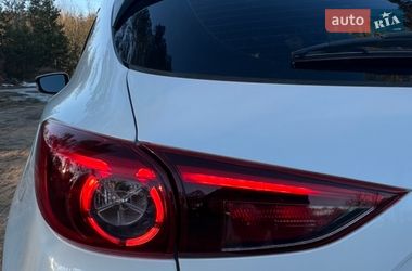Хэтчбек Mazda 3 2015 в Ирпене