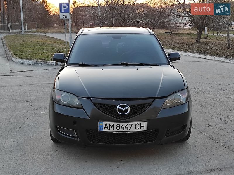 Седан Mazda 3 2008 в Нетешине