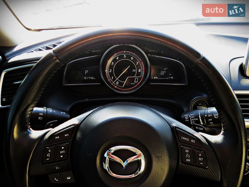 Хэтчбек Mazda 3 2014 в Черкассах