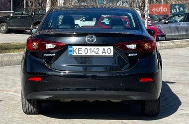 Седан Mazda 3 2018 в Днепре