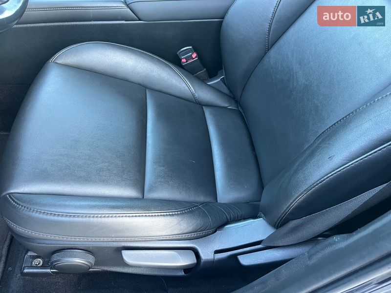 Седан Mazda 3 2020 в Києві
