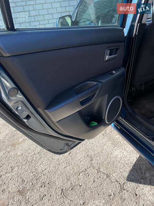 Седан Mazda 3 2007 в Пирятине