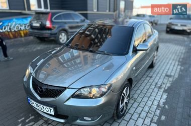 Седан Mazda 3 2004 в Полонном